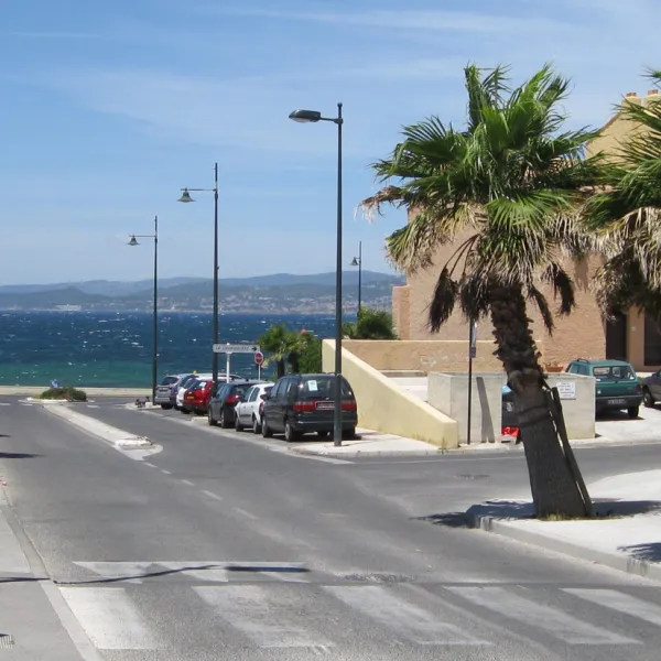 au-jardin-de-la-ferme-six-fours-les-plages-f7s6h