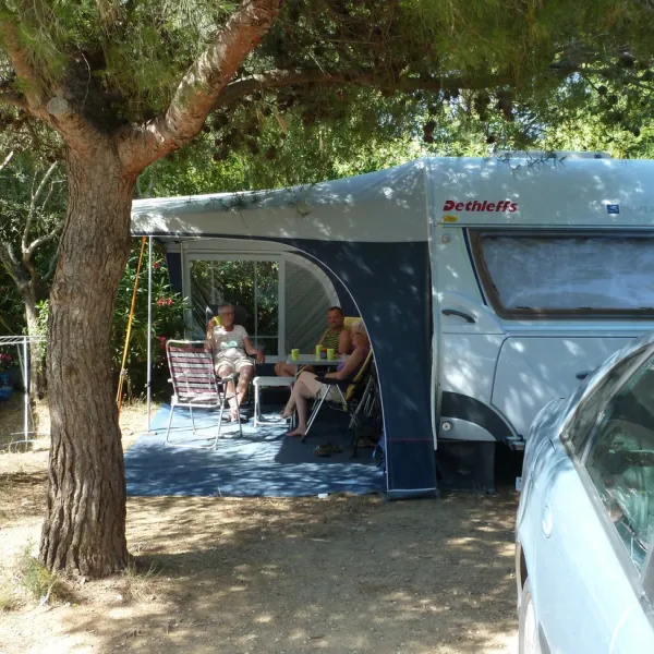 au-jardin-de-la-ferme-six-fours-les-plages-yml5z