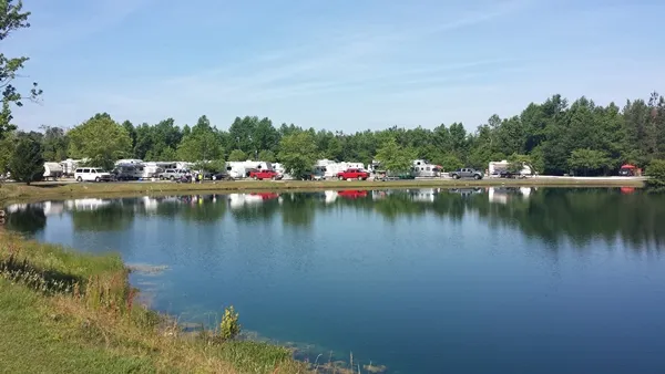 yogi-bears-jellystone-parktm-at-daddy-joes-tabor-city-qepuw