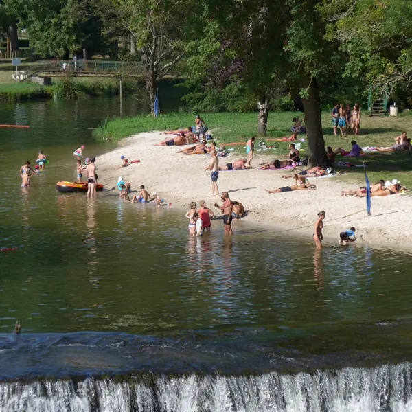 municipal-de-la-plage-st-aulaye-dordogne-c1ekk