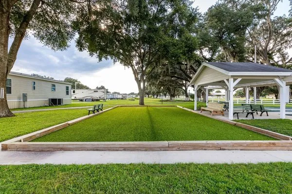 paradise-oaks-rv-resort-bushnell-vb01o