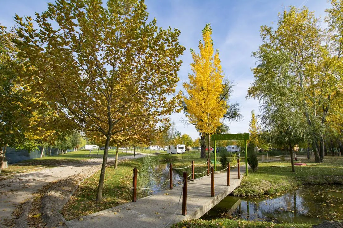 thermal-camping-aqua-land-rackeve-reghm