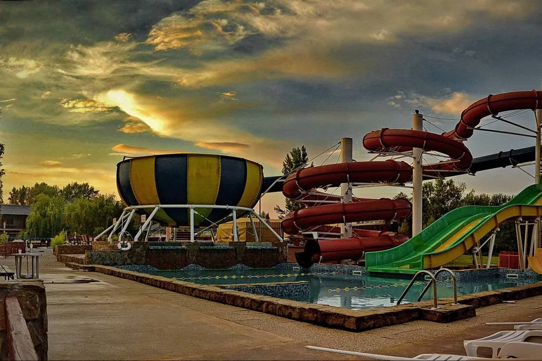thermal-camping-aqua-land-rackeve-uvvvs