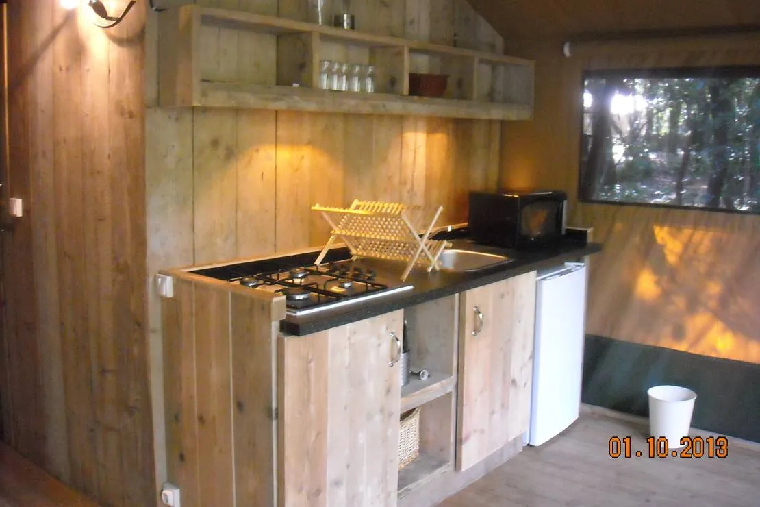 camping-mille-etoiles-labastide-de-virac-yoofh