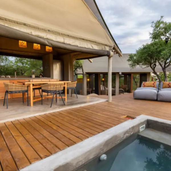 bushveld-bivouac-lekkergoed-farm-r40-kkphs