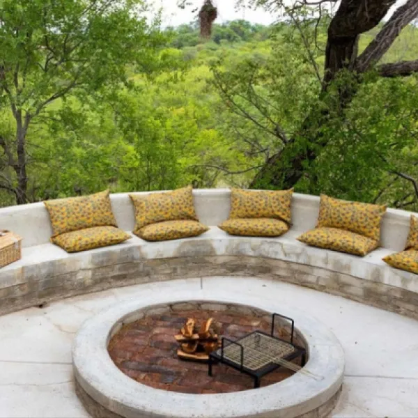 bushveld-bivouac-lekkergoed-farm-r40-n2orw