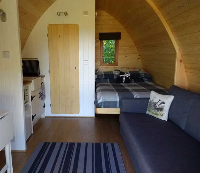 thornfield-camping-cabins-carlisle-v0vgw