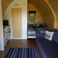 thornfield-camping-cabins-carlisle-v0vgw