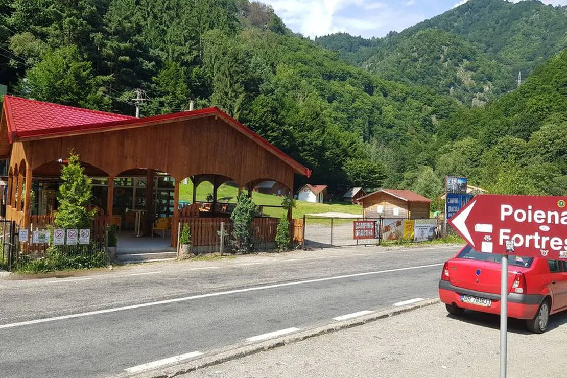 dracula-camping-capatineni-slcyp