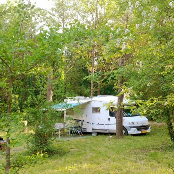 isis-en-cevennes-st-julien-de-la-nef-9lhjj