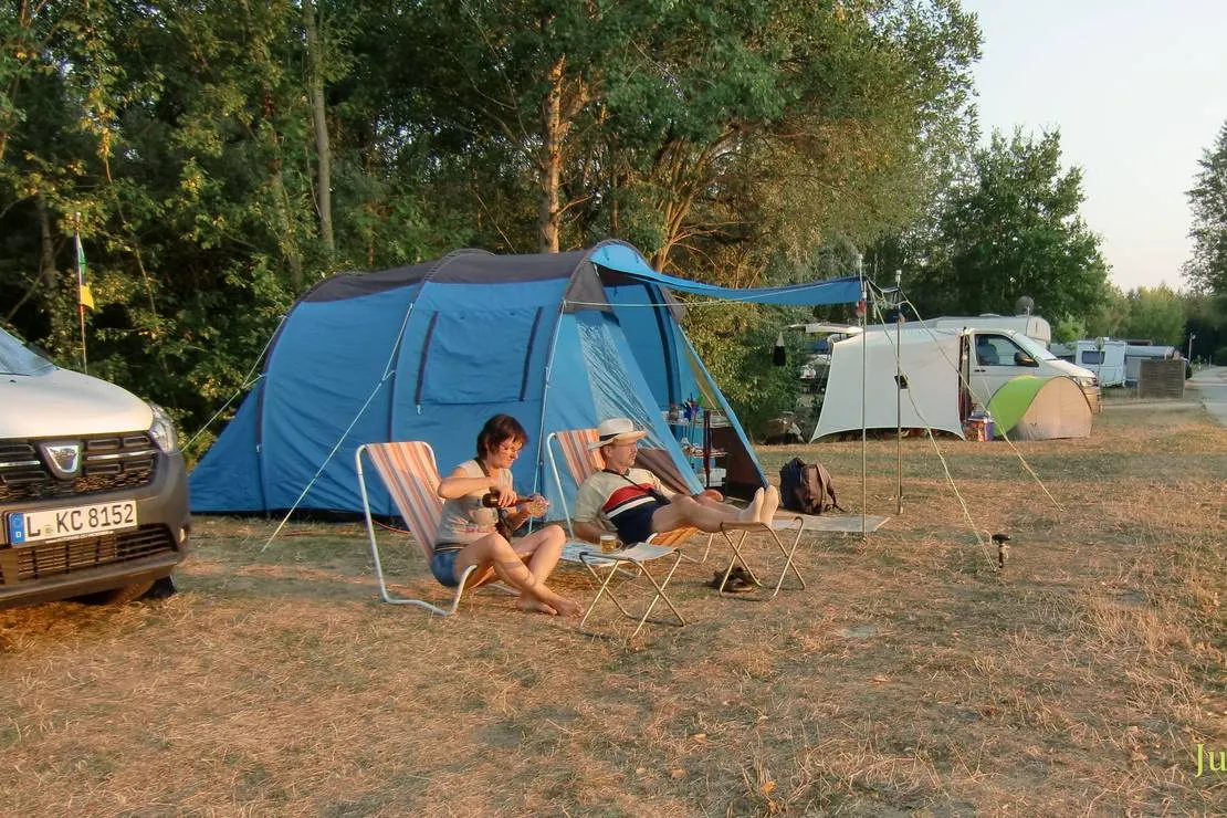 campingplatz-am-mondsee-hohenmolsen-upkze