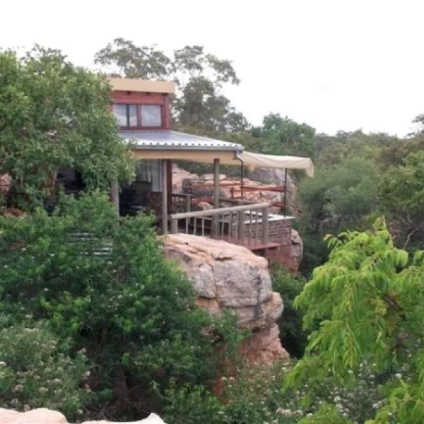 Madikela Game Lodge
